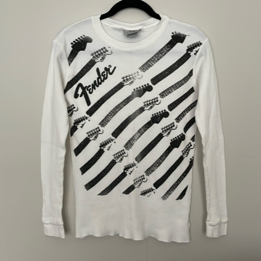 Fender “The Rock & Roll Lifestyle” Womens Waffle Knit Long Sleeves Size L